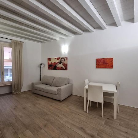 Profumo Di Lago Desenzano-By Goccia Di Lago Desenzano del Garda Eksteriør bilde